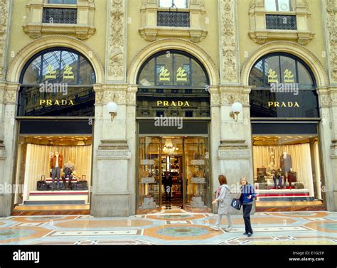 galleria vittorio emanuele prada